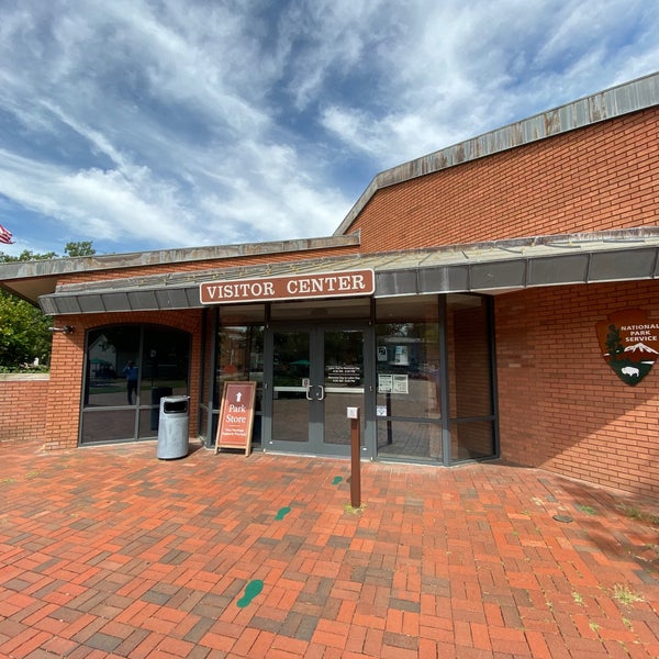 Lincoln Home Visitor Center - 2 tips