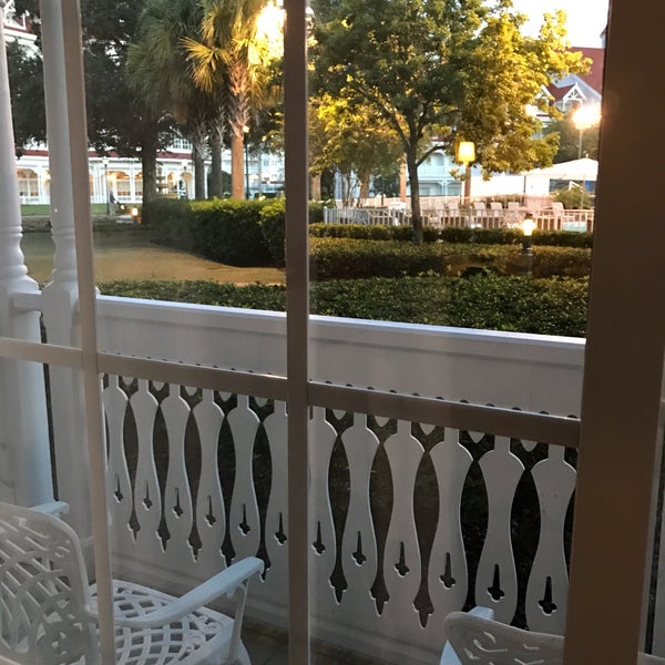 Big Pine Key Building Disney's Grand Floridian Resort 2 tips from