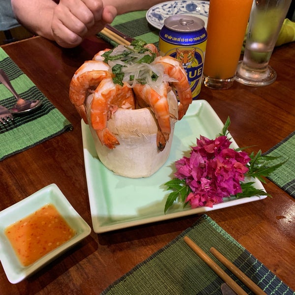 Foto scattata a Lam Vien Restaurant da Felix B. il 11/17/2018