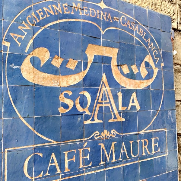 Foto diambil di La Sqala: Café Maure oleh Nourah A. pada 2/24/2024