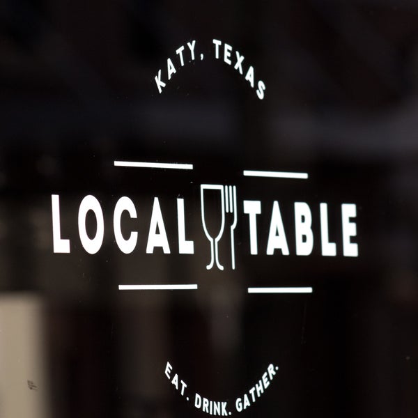 Foto tirada no(a) Local Table por Local Table em 2/9/2018