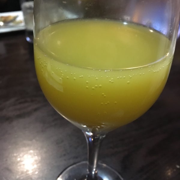 Bottomless brunch with mimosas or bloody Mary's are great