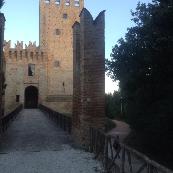 Shopia Castello
