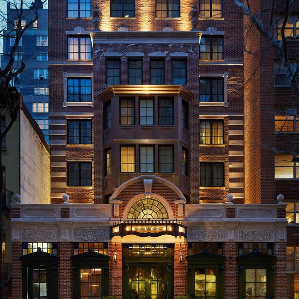 5/26/2016 tarihinde Walker Hotel Greenwich Villageziyaretçi tarafından Walker Hotel Greenwich Village'de çekilen fotoğraf