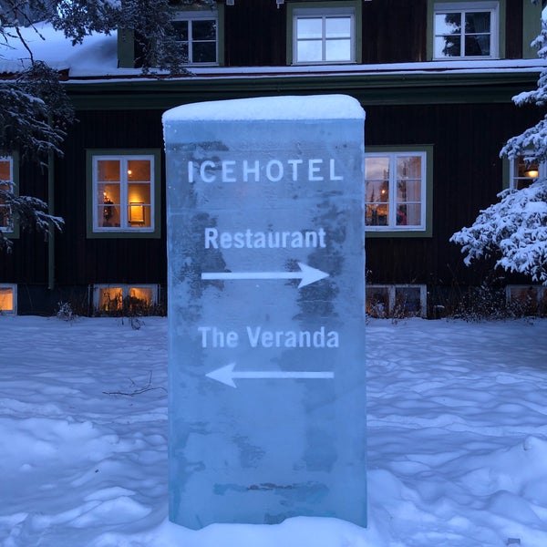 Foto tirada no(a) Icehotel por F.M.N S. em 1/18/2019