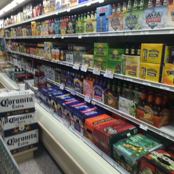 Publix Grocery Store in Clarksville