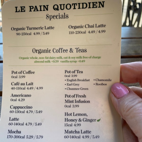 Le Pain Quotidien Bakery in Manhattan Beach