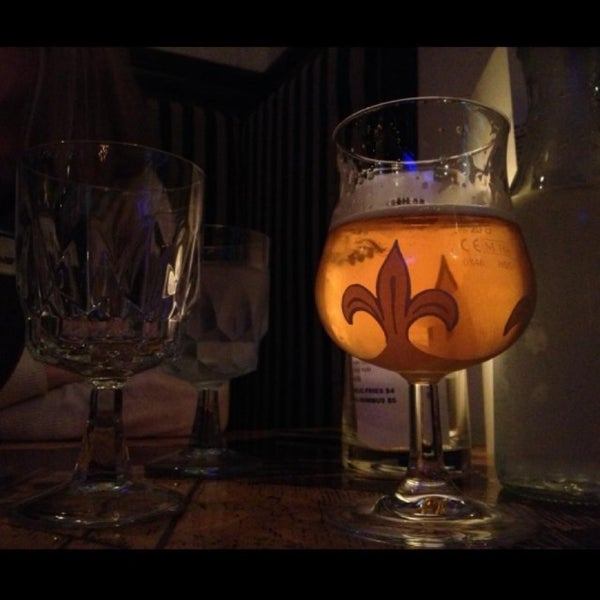 4/17/2013에 Tommy T.님이 Ritual Kitchen, Tavern and Beer Garden에서 찍은 사진