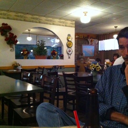 Photo taken at Fricano&#39;s Pizza Restaurant by Thomas J. on 9/29/2012