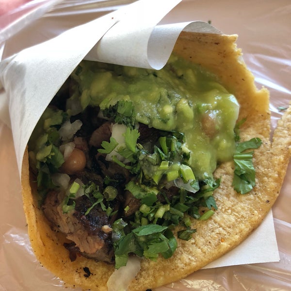 Tacos Los Perrones 8 tips