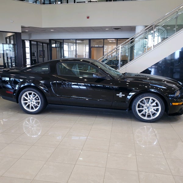 Southwest Ford Car Dealership in Hudson Oaks