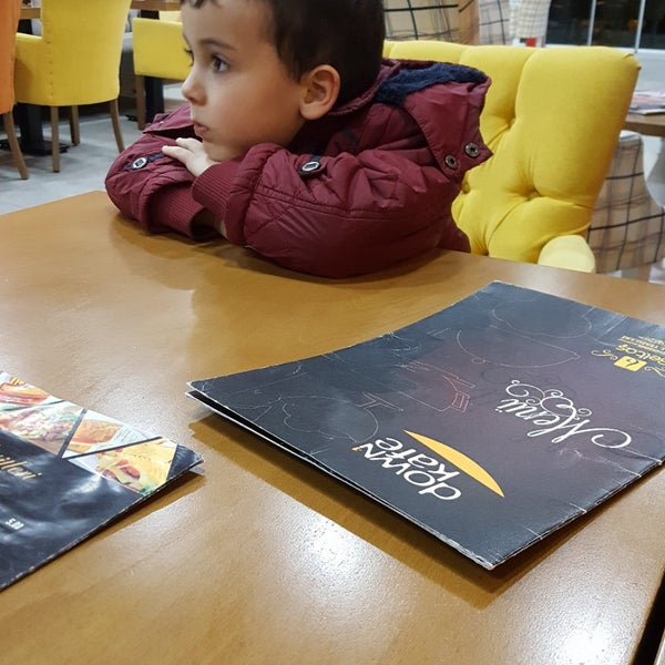 Foto scattata a Down Cafe da Büşra Ş. il 1/22/2018