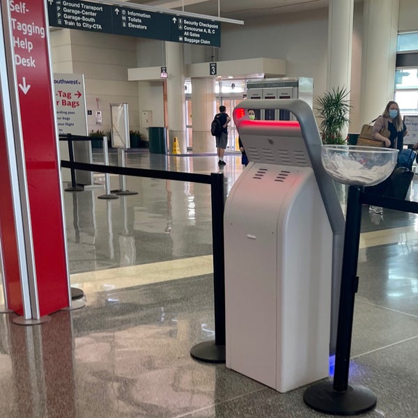 Southwest Airlines Curbside Check In Midway Airport Chicago, IL