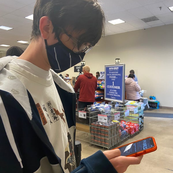 Micro Center Denver site