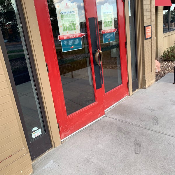Photo taken at Chili&#39;s Grill &amp; Bar by Taryn D. on 9/20/2019
