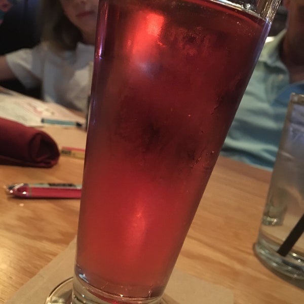 Photo taken at BJ&#39;s Restaurant &amp; Brewhouse by Taryn D. on 8/27/2017