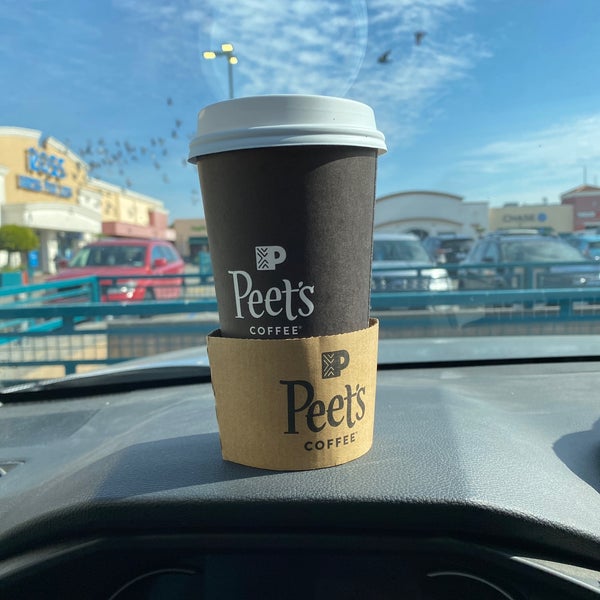 Photo taken at Peet&#39;s Coffee &amp; Tea by Wilfred W. on 1/31/2022