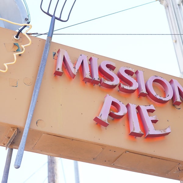 รูปภาพถ่ายที่ Mission Pie โดย Wilfred W. เมื่อ 6/23/2019