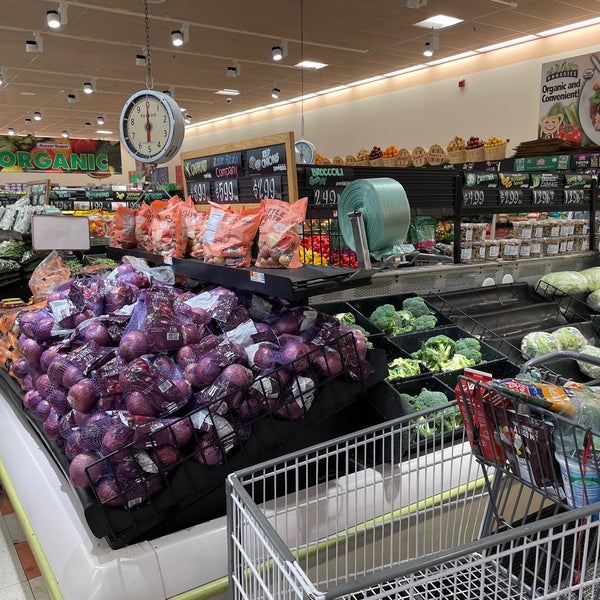 Market Basket Supermarket in Union Square