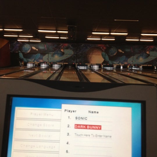 Photo taken at Skidmore&#39;s Holiday Bowl by Ana P. on 12/13/2012
