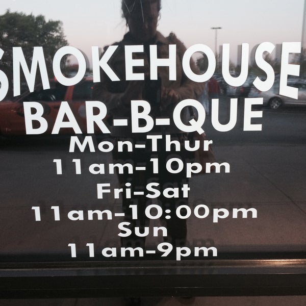 Photo taken at Smokehouse Barbecue by Becky M. on 4/29/2015