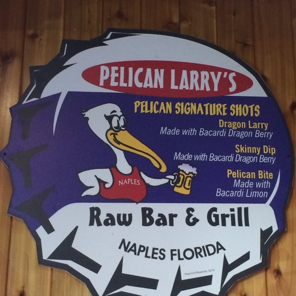 Photo prise au Pelican Larry’s Raw Bar &amp; Grill -  Davis Blvd par Becky M. le11/27/2013