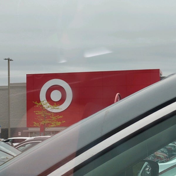 Target - 2331 E Lincoln Hwy