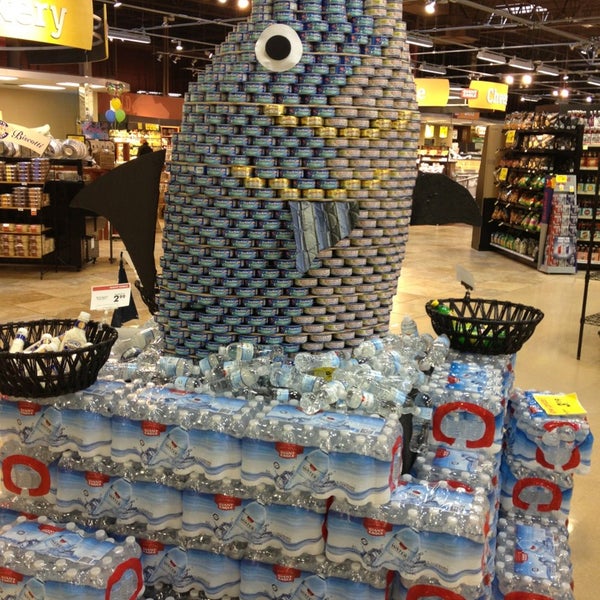 Giant Eagle Supermarket - Supermarket