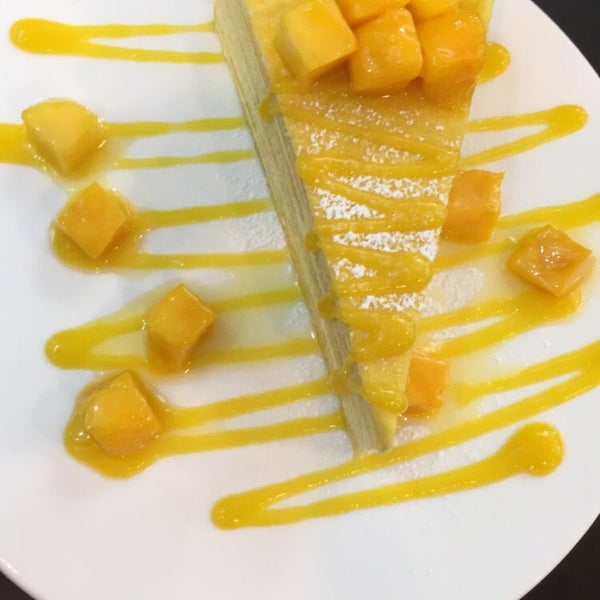Photo taken at Mango Mango Dessert - Edison by Summaiyah H. on 8/20/2018