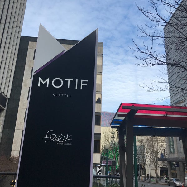 Foto tomada en Hilton Motif Seattle  por Claudia C. el 1/2/2018