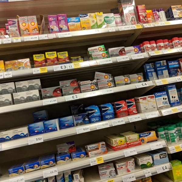 Tesco Express Bethnal Green North Londra, Greater London