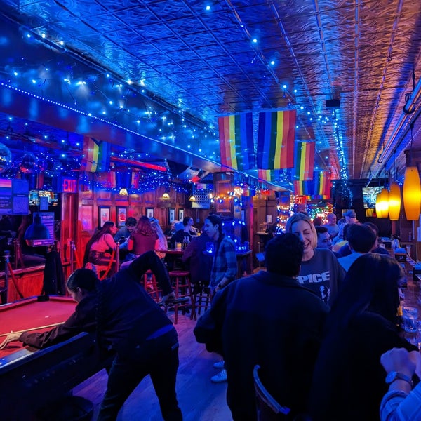1/13/2023 tarihinde Zigziyaretçi tarafından Stonewall Inn'de çekilen fotoğraf