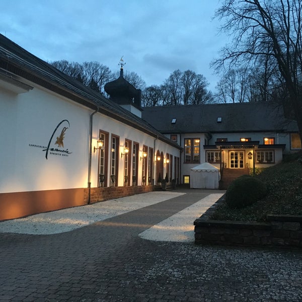 3/5/2016에 Tanja W.님이 Romantik Hotel Landschloss Fasanerie에서 찍은 사진
