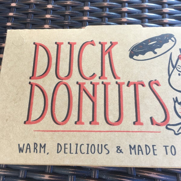Снимок сделан в Duck Donuts пользователем Phoenix J. 2/18/2018