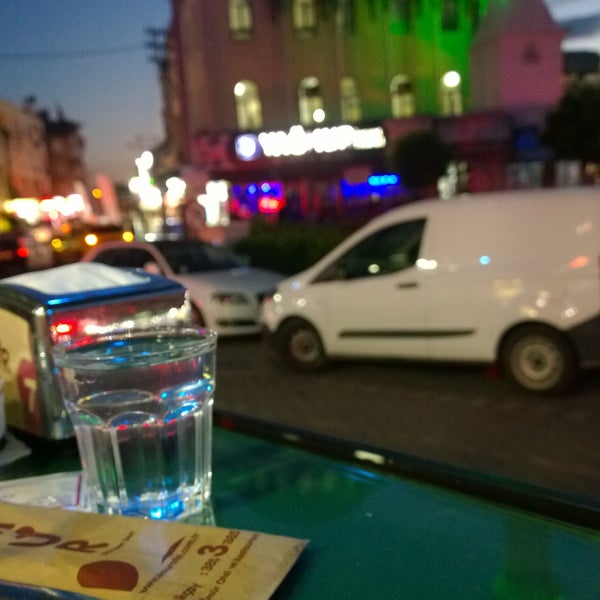 Foto scattata a Ömür Restaurant da Özden il 6/13/2017