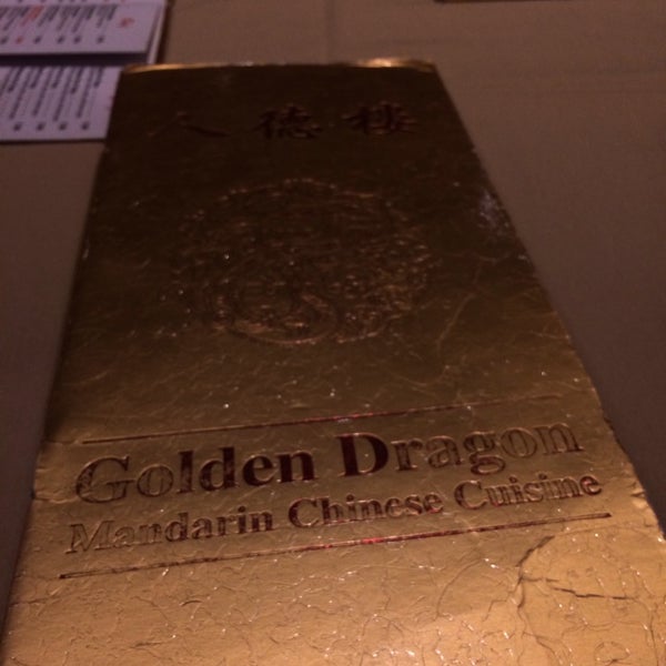 รูปภาพถ่ายที่ Golden Dragon Restaurant โดย Sandy P. เมื่อ 2/1/2014