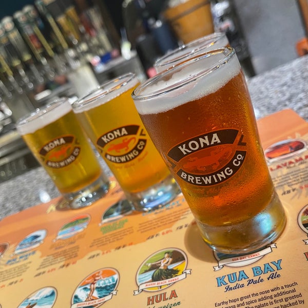 Photo taken at Kona Brewing Co. by Doctor K. on 12/21/2021