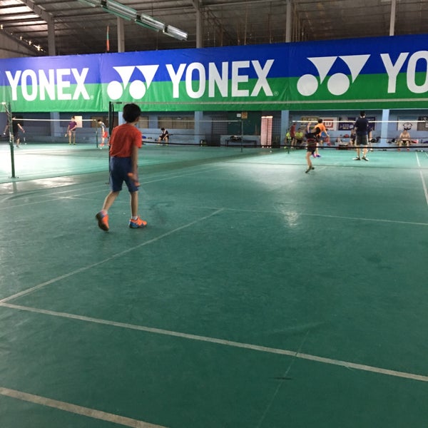 Yu Hwa Badminton Hall 5 tips from 497 visitors