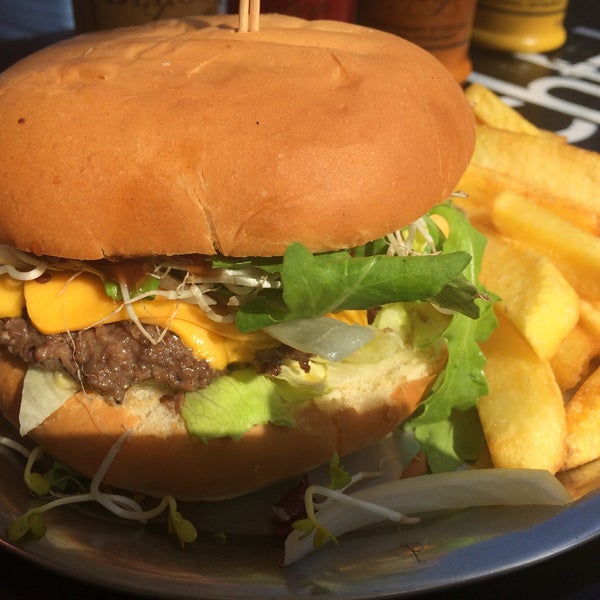 Foto tirada no(a) Better Burger Company por Malte S. em 8/13/2015