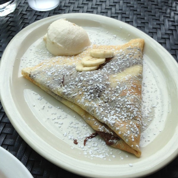 Try the Nutella and banana crepe. It's amazing!