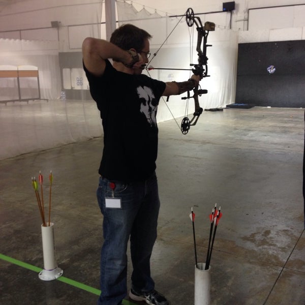 Foto scattata a Texas Archery Academy da &#39;Billy H. il 12/29/2013
