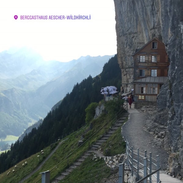 Самый известный отель Aescher в Швейцарии