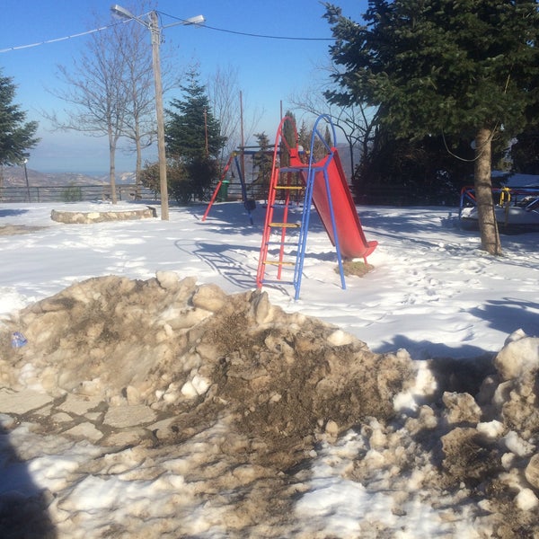 2/20/2015 tarihinde Kyriziyaretçi tarafından Trikala Korinthias'de çekilen fotoğraf