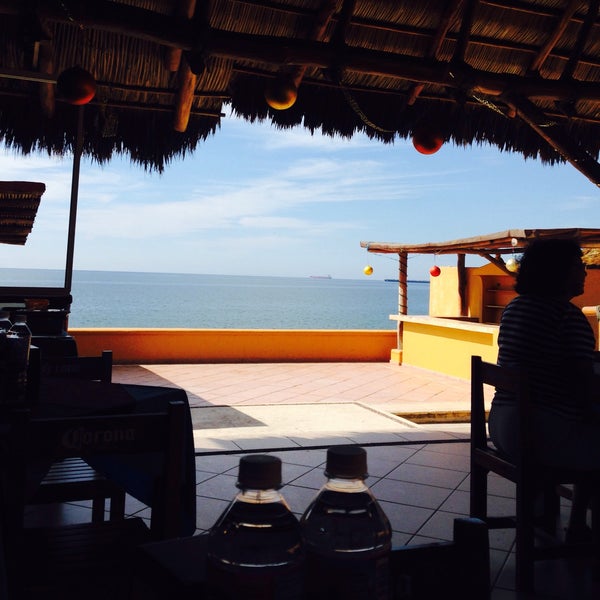 Roca Del Mar Seafood Restaurant