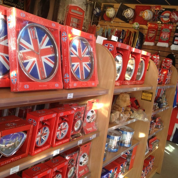 Foto tirada no(a) Британские сувениры / British Souvenirs por Anastasi B. em 3/4/2013
