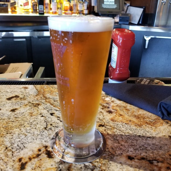 Photo taken at BJ&#39;s Restaurant &amp; Brewhouse by Scott A. on 5/23/2019