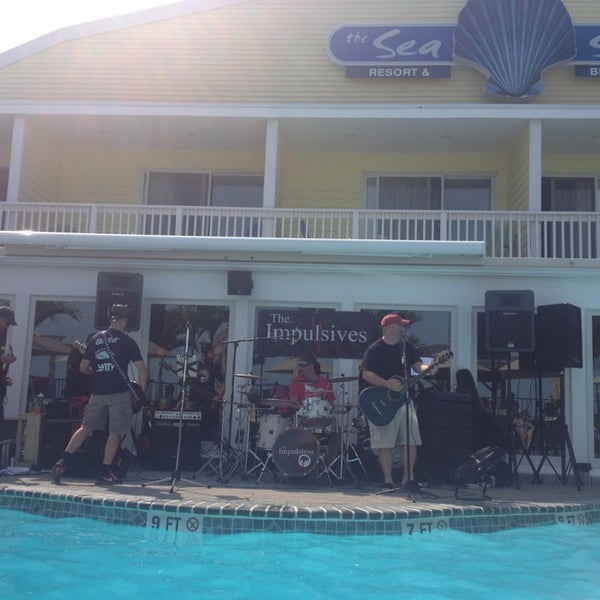 Photo taken at Sea Shell Resort and Beach Club by Mrlbi on 6/22/2013