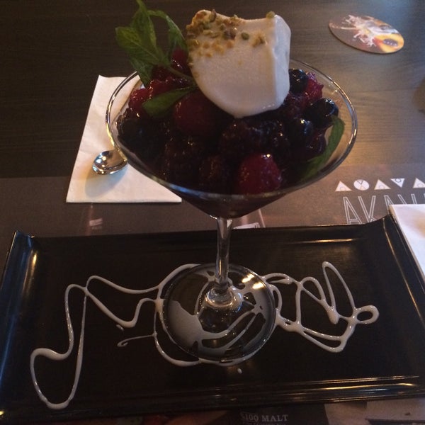 6/18/2015にBüşra A.がAkava Lounge Food &amp; Drinkで撮った写真