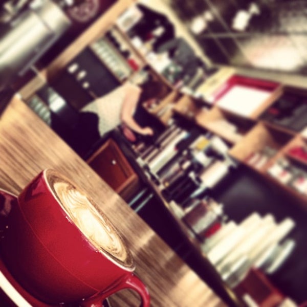 6/1/2013にDiego I. A.がAugie&#39;s Coffee Houseで撮った写真