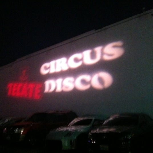 Снимок сделан в Circus Disco пользователем Liz V. 9/30/2012